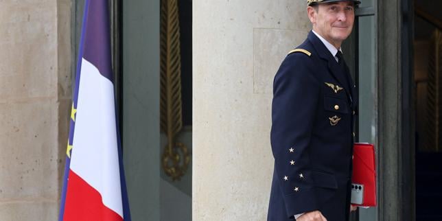 Le chef d’état-major des armées insiste sur le besoin « d’alerter et de se préparer » face aux menaces de guerre ; Emmanuel Macron lui apporte son soutien
