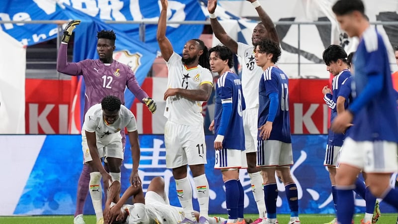 Mitspieler geschockt - Horror-Verletzung von Ghana-Profi