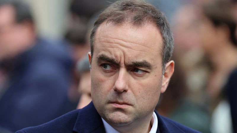 Sébastien Lecornu annonce un projet de loi en décembre pour créer une «allocation sociale unique»