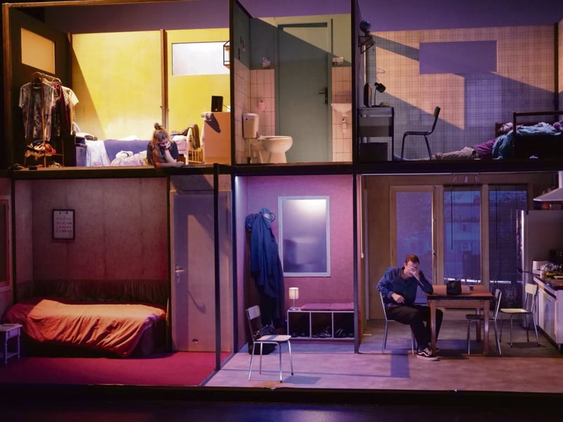 « Juste la fin du monde » de Guillaume Barbot : une pièce sur l’intime et la difficulté de se parler