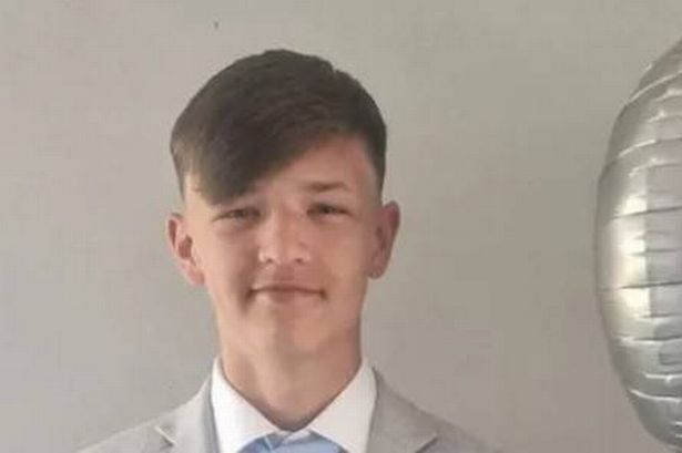 Teen told he just had 'growing pains' dies day after leukaemia diagnosis