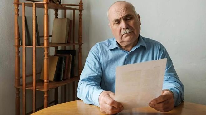 Juan Leo, jubilado tras cotizar 45 años: "Los jóvenes quieren mucho sueldo, regular de trabajo y no echar horas extraordinarias"