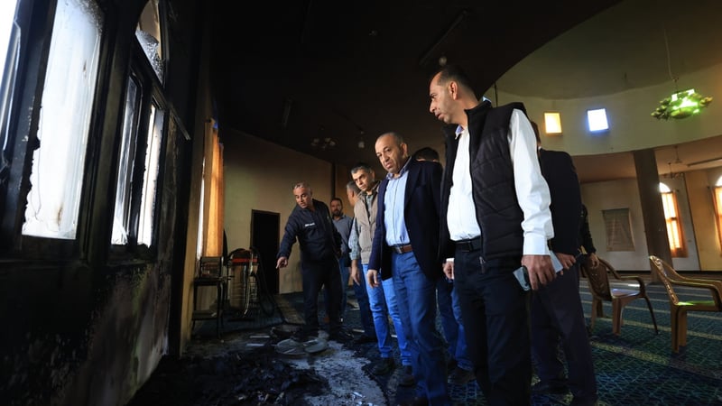 Krieg in Nahost: Radikale Siedler schänden Moschee im Westjordanland