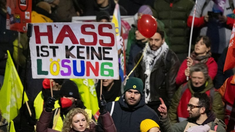 Protest gegen AfD-Jugend: Polizei spricht von 25.000 Gegendemonstranten