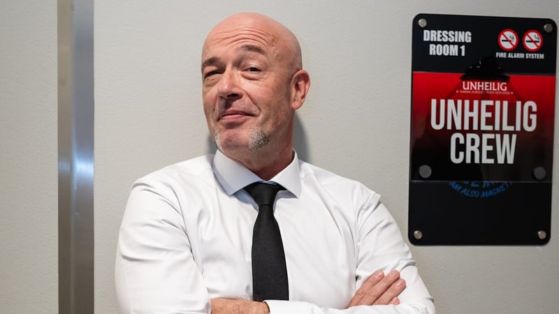 Der Grafvon Unheilig - Erster TV-Auftritt  nach Bühnensturz und Klinik