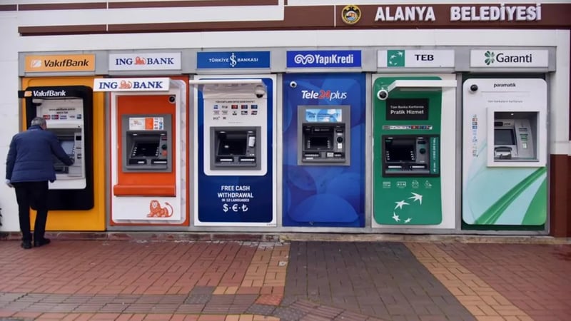 1 Ocak itibarıyla yürürlüğe girecek: ATM'lerden para çekme ve yatırma sınırı tamamen değişiyor