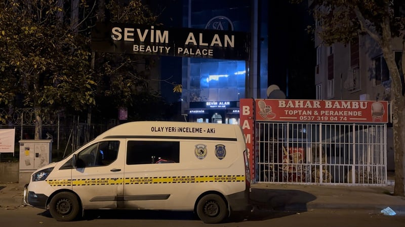 İstanbul'da güzellik merkezine silahlı saldırı!