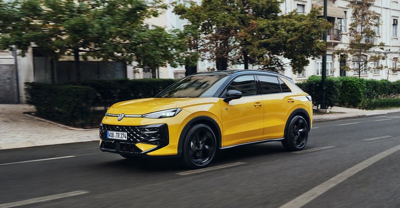 Volkswagen T-Roc, la prova della seconda serie. Ora è solo ibrido
