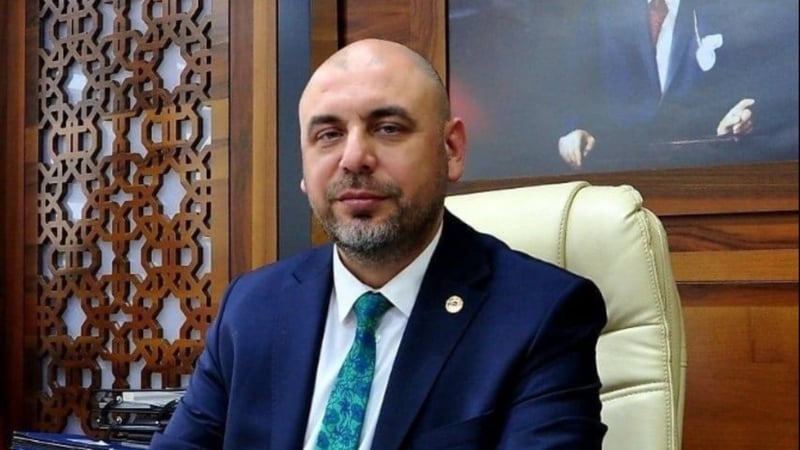 AKP'li belediye başkanı hastaneye kaldırıldı!