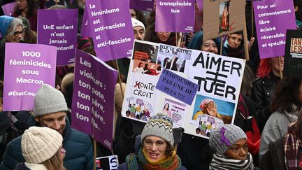Violences faites aux femmes : au moins 50 000 personnes ont manifesté à Paris selon les organisateurs