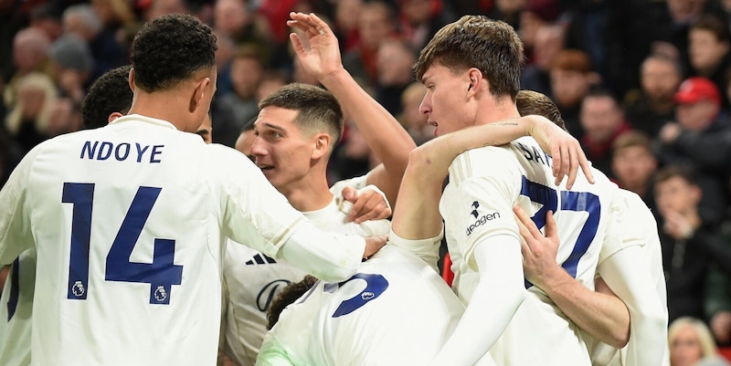 Savona mette ko il Liverpool con il suo Nottingham, il Chelsea di Maresca vince e vede la vetta