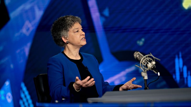 Data blackout contributes to murky Fed policy outlook