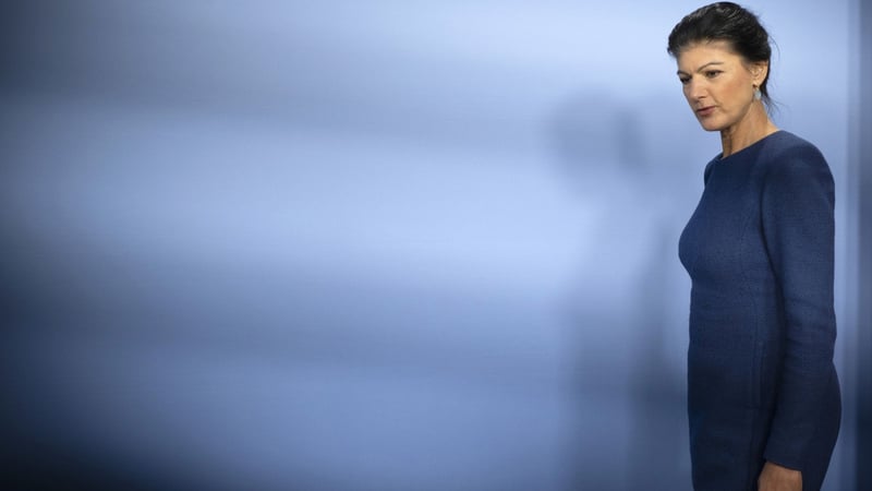 Sahra Wagenknecht: Ab auf die Talkshow-Couch!