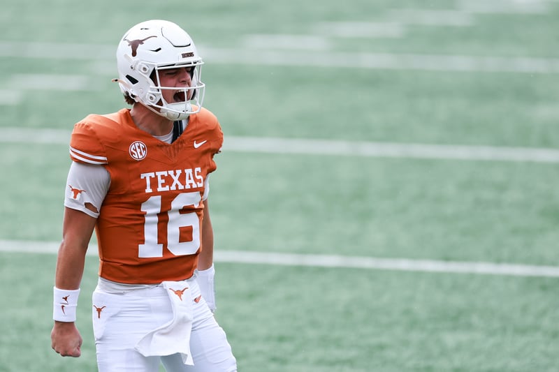 Texas vs. Georgia prediction: Odds, picks, best bet for critical SEC clash