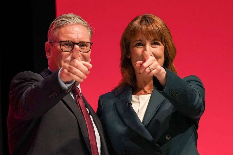 No 10 blames Labour MPs for market jitters – after Reeves U-turn on income tax