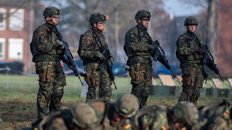 Mehrheit steht hinter verpflichtender Musterung