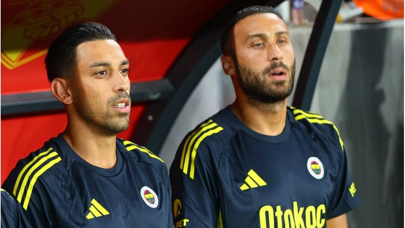 Fenerbahçe Teknik Direktörü Domenico Tedesco açıkladı: Kadro dışı kalan İrfan Can Kahveci ve Cenk Tosun takıma dönüyor mu?