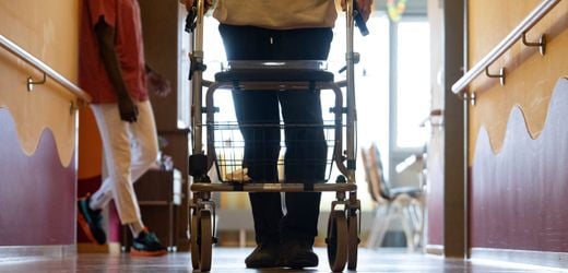 Hendrik Streeck: Geriater widerspricht Aussagen zu Therapiekosten im Alter