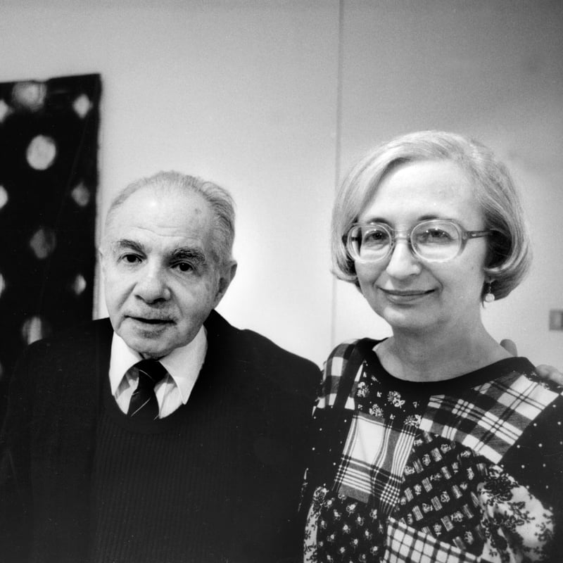 Dorothy Vogel, Librarian With a Vast Art Collection, Dies at 90