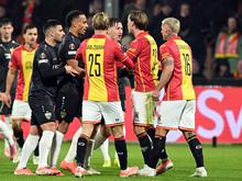 VfB Stuttgart: Eklat-Szene mit Stiller: Deventer-Profi muss Strafe zahlen