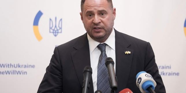 VIDÉO. La démission d’Andriy Yermak, sur fond de corruption, fragilise le gouvernement Ukrainien