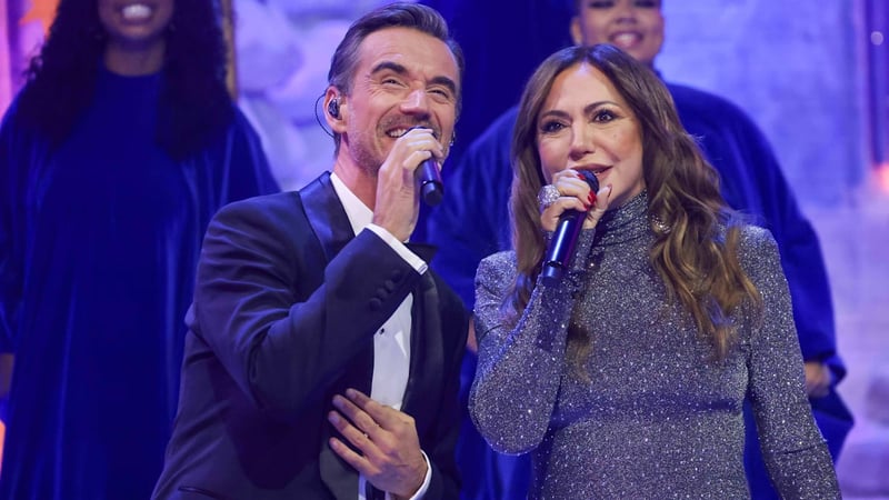 Im Adventsfest von Silbererisen - Simone Thomalla begeistert mit Weihnachtssong