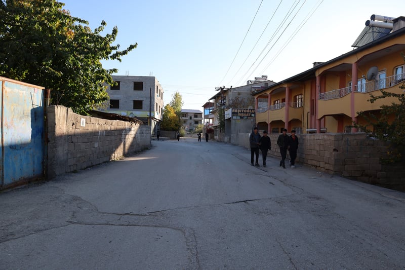 Van’da kış gelmeden faturalar kabardı: “Bir haftada doğal gaz 900 TL oluyor, nasıl geçinelim?”