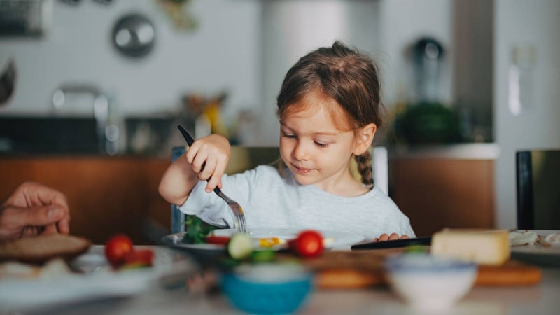 Por qué la microbiota de los niños influye en su curiosidad y espíritu explorador