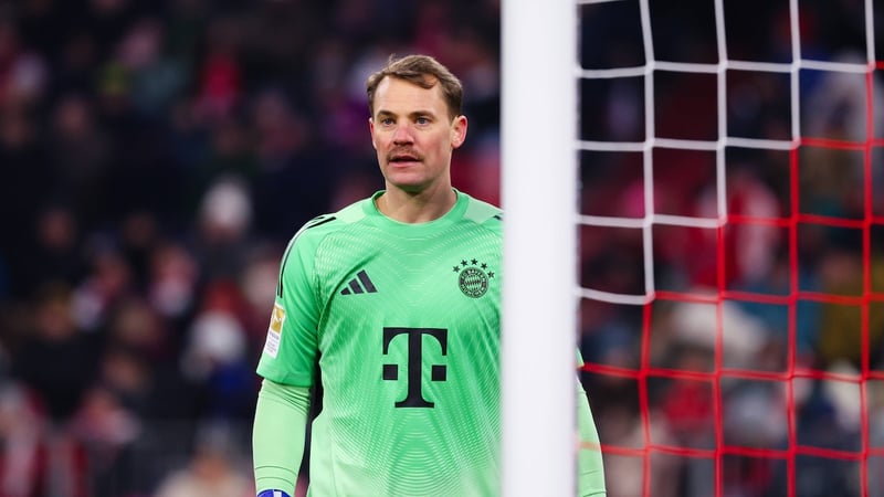 Bayern-Torhüter Manuel Neuer überrascht mit neuem Look auf dem Feld