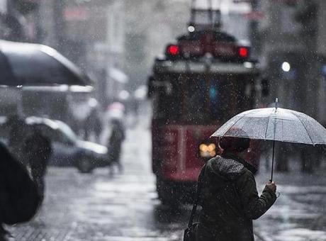 SON DAKİKA: Meteoroloji saat vererek uyardı! Marmara'ya kuvvetli geliyor