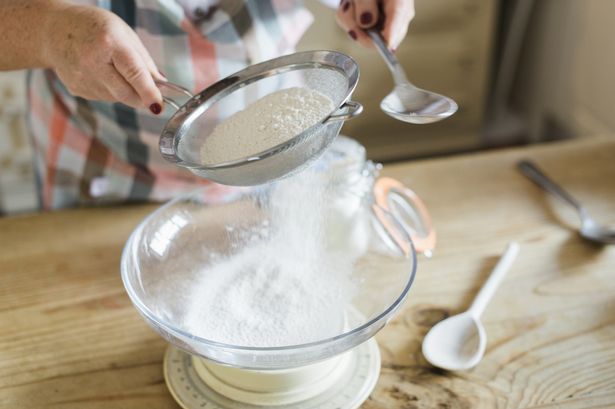 People 'mind blown' after realising the 'correct' way to clean a sieve