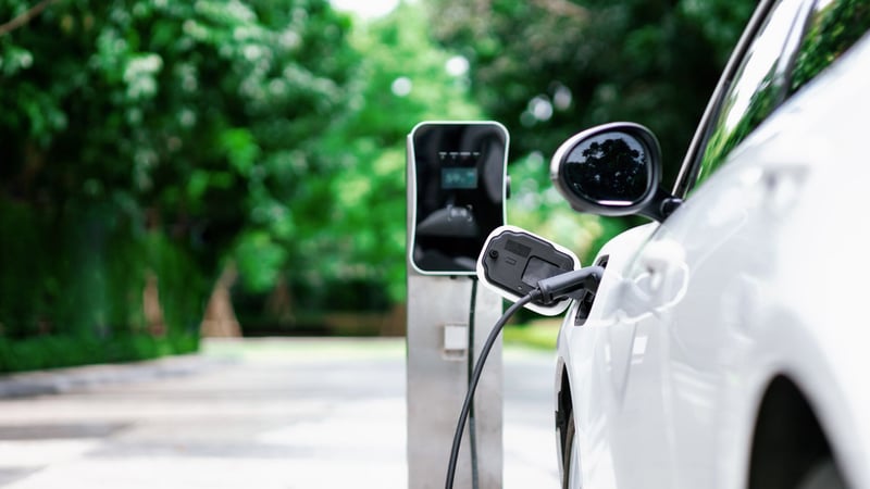 &#163;1.5bn package announced to help Britain switch to electric vehicles