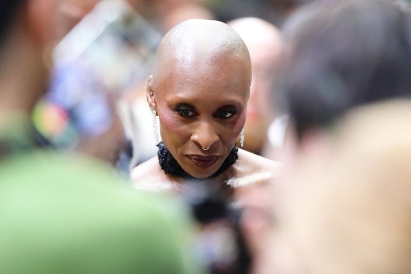 Cynthia Erivo praised for ‘bodyguard’ reaction after fan grabbed Ariana Grande at Wicked 2 premiere