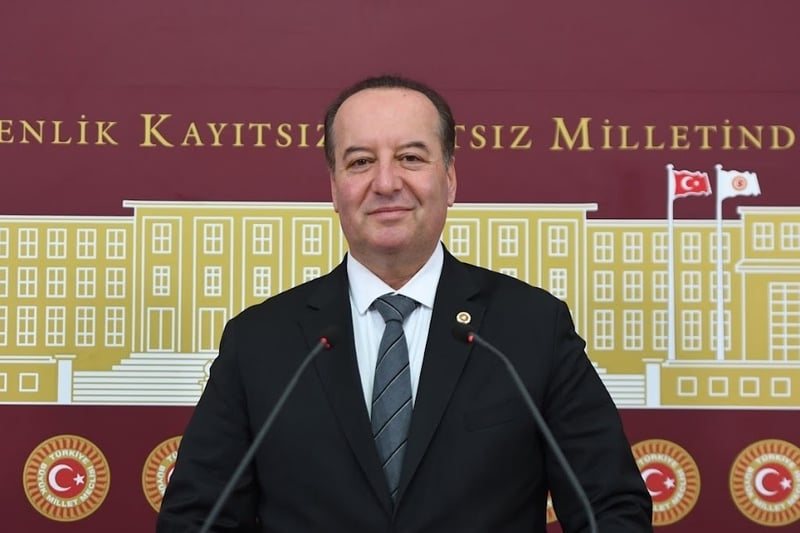 CHP Milletvekili Cevdet Akay: Verilen burslar ulaşım, yemek, barınma ve sosyal ihtiyaçlar için yetersiz