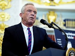 Tests angeblich "bloße Lüge": Gesundheitsminister Kennedy änderte Impf-Warnung persönlich