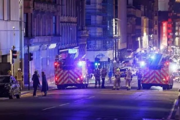 Glasgow fire LIVE: H&M store evacuated as 'explosions' heard in city centre