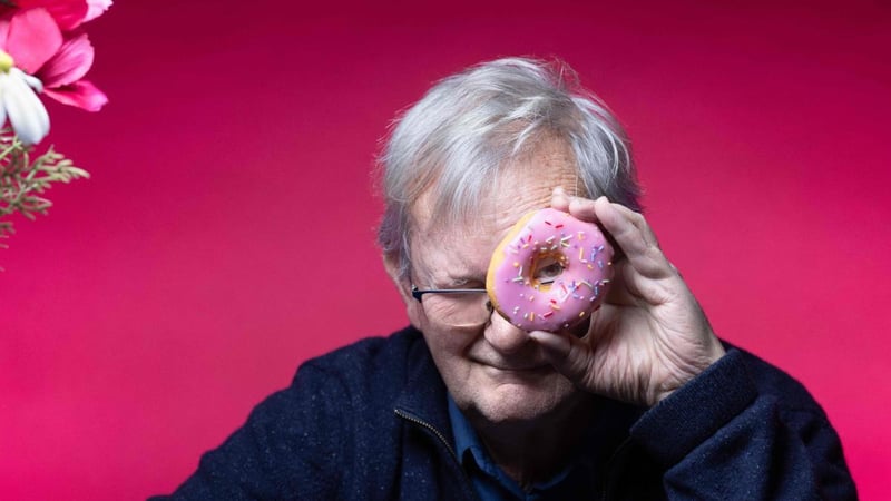 Muere el fotógrafo Martin Parr a los 73 años