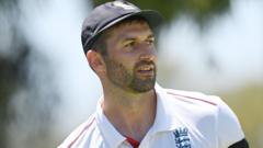 England's Wood cleared of hamstring injury
