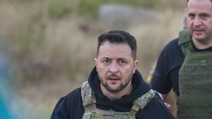 Affaire de corruption en Ukraine : le bras de Volodymyr Zelensky présente sa démission