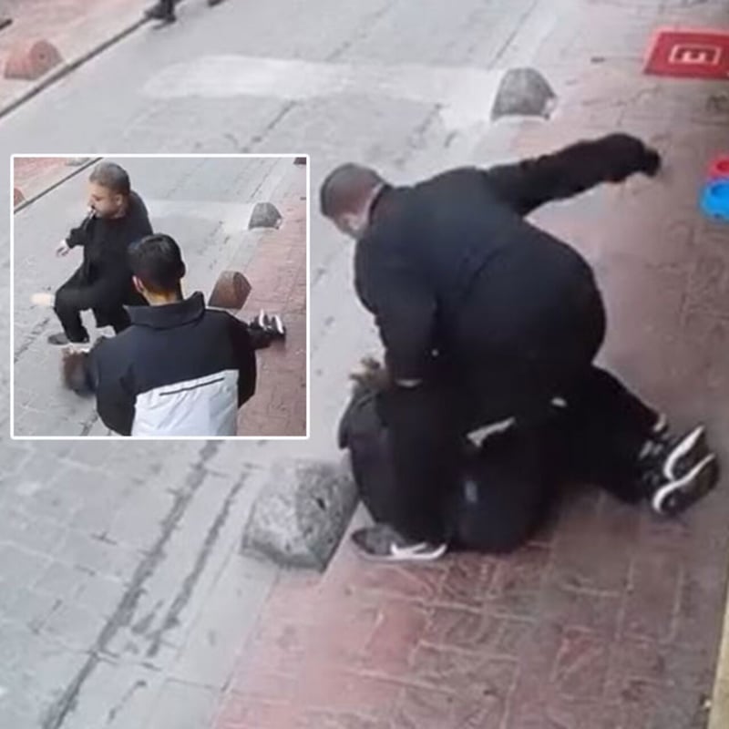 Küfürleşme kavgasında kan donduran şiddet! Defalarca yumruklayıp tekmeledi!