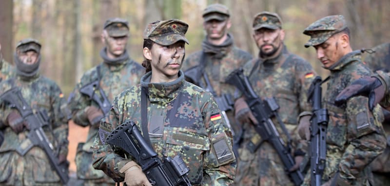 Mehrheit für verpflichtende Musterung – doch nur ein Teil würde sich freiwillig melden