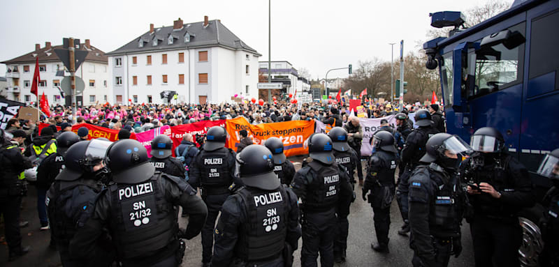 „Deeskalation durch Stärke – Einsatzkonzept der Polizei ist völlig aufgegangen“