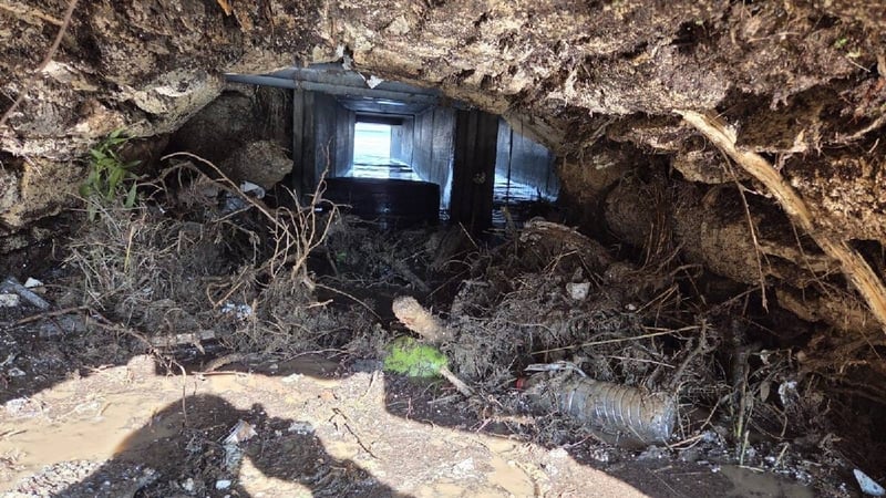 Foça’da rekor yağış sonrası dere temizliği ve alt yapı çalışmaları hız kazandı