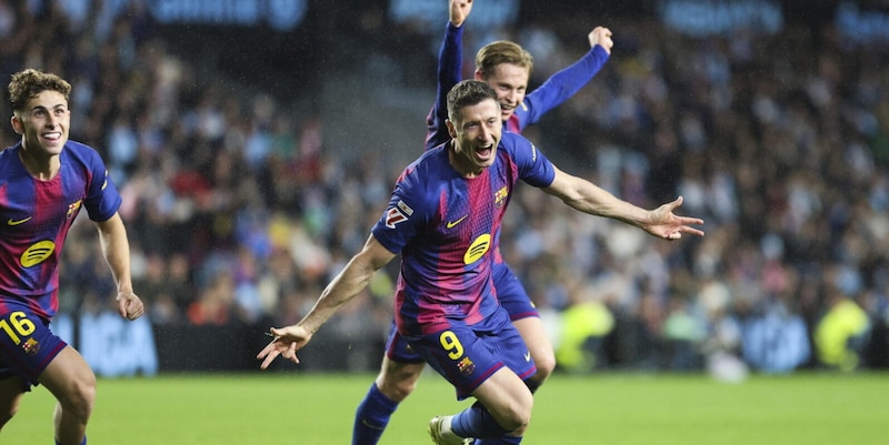 Perch&eacute; il Milan punta Lewandowski: contratto in scadenza ma c'&egrave; un patto con il Barcellona