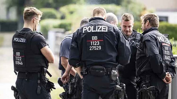 Nürnberg’de bomba paniği: 21 bin kişi tahliye edildi