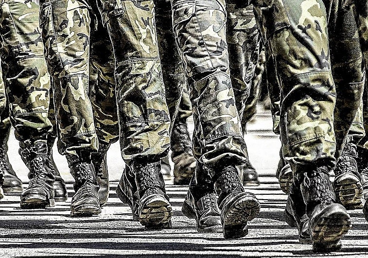 ¿Puede volver la mili a España? Por ahí no van los tiros