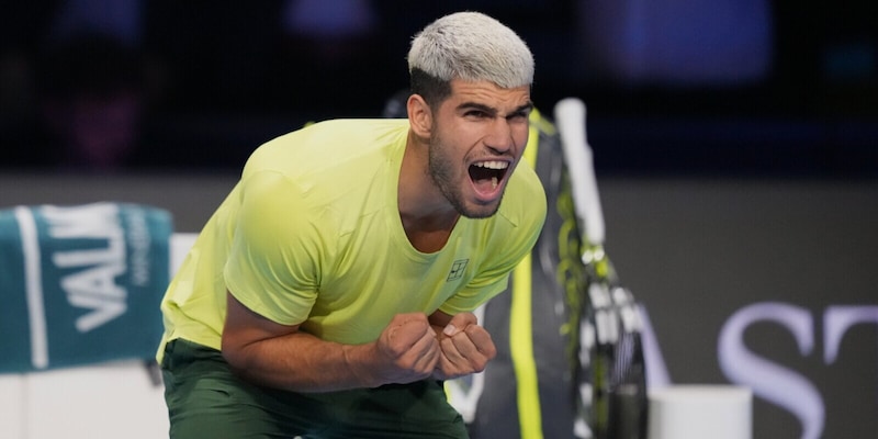 <p>Alcaraz assolve Sinner e Musetti e lancia la proposta rivoluzionaria: &ldquo;Ogni due o tre anni&rdquo;</p>