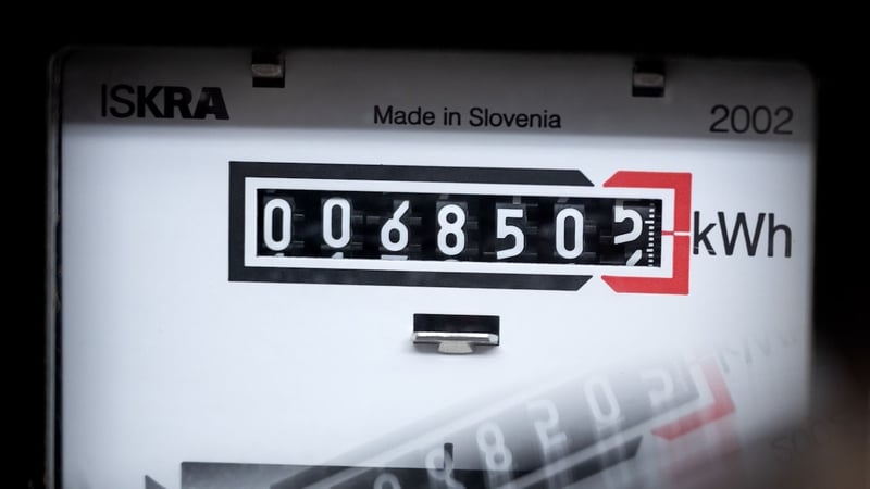 Energiepreise Strom und Gas in Grundversorgung werden für viele günstiger