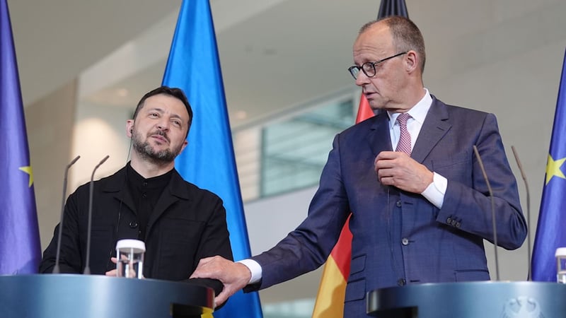 Merz-Ansage - Selenskyj soll Ausreise junger Männer verhindern