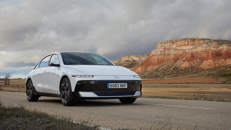 Hyundai renueva su gran berlina eléctrica Ioniq 6: retoques estéticos, más autonomía y una nueva versión deportiva